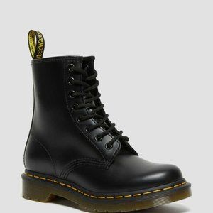Classic Dr.Marten boots brand new